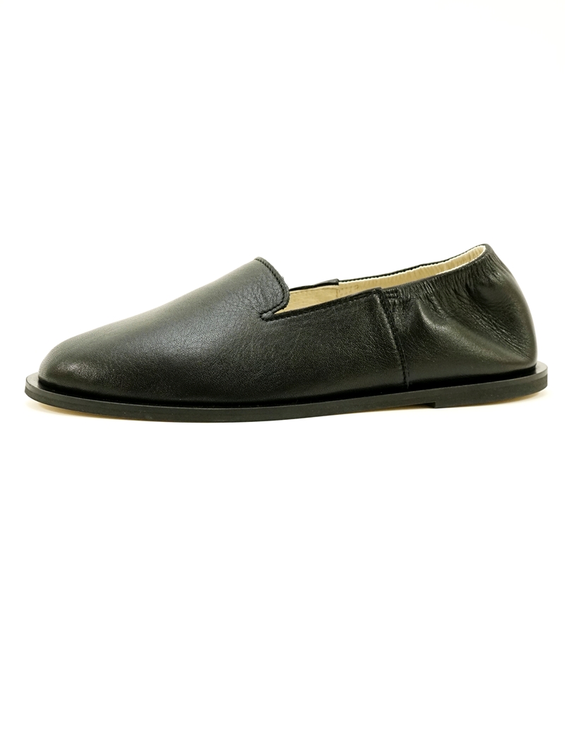 Leather slip on shoes / GD05231
