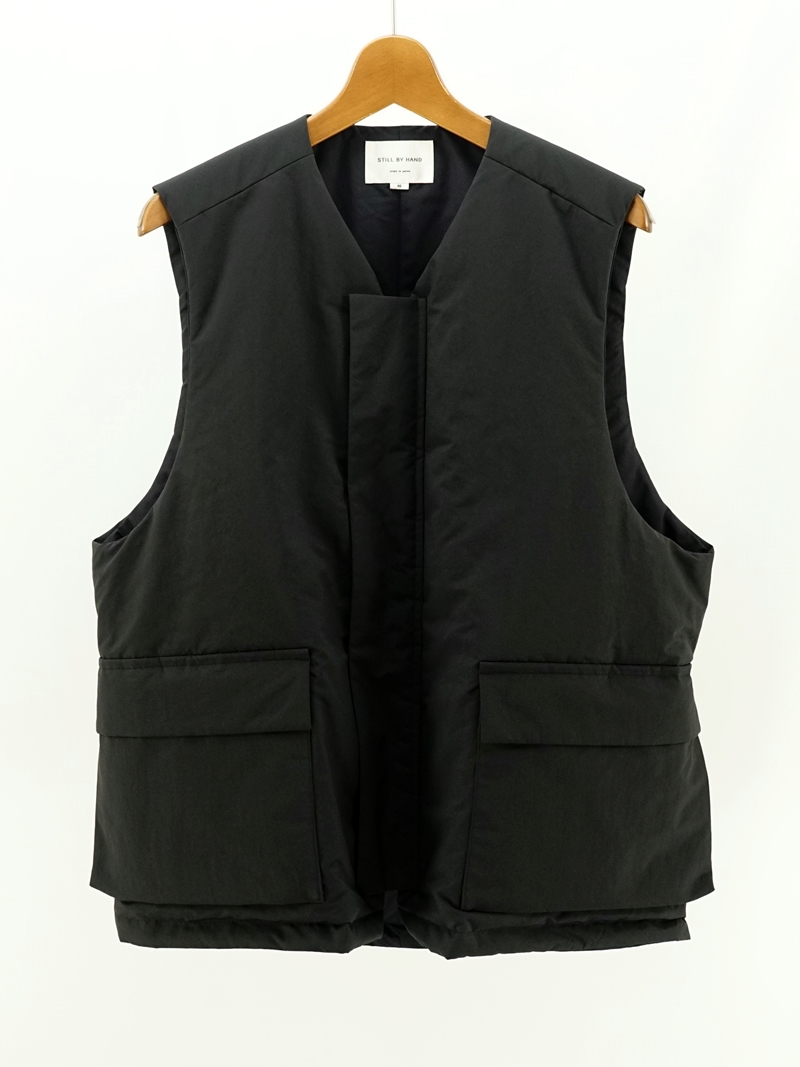 STILL BY HAND（スティルバイハンド） Large pocket padded vest 