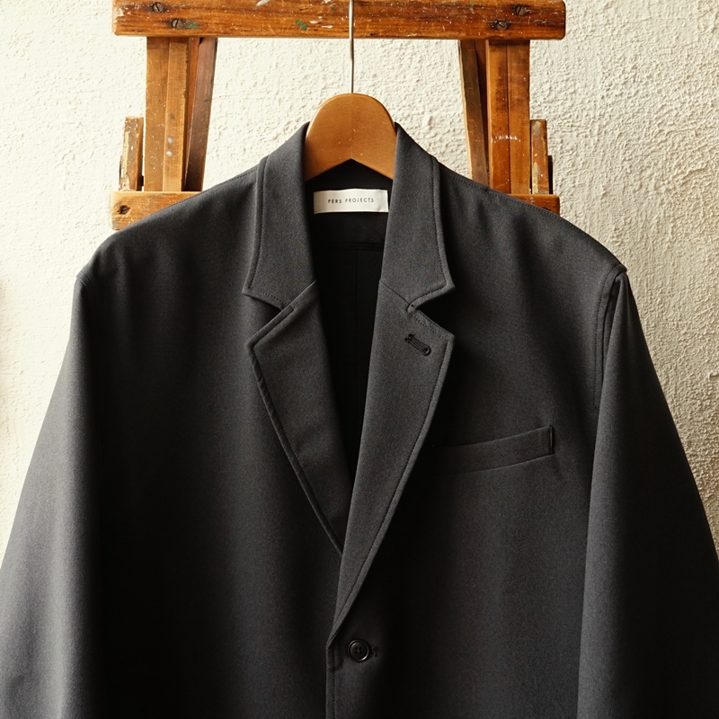 PERS PROJECTS 気軽に使えるジャージー素材のテーラードジャケット