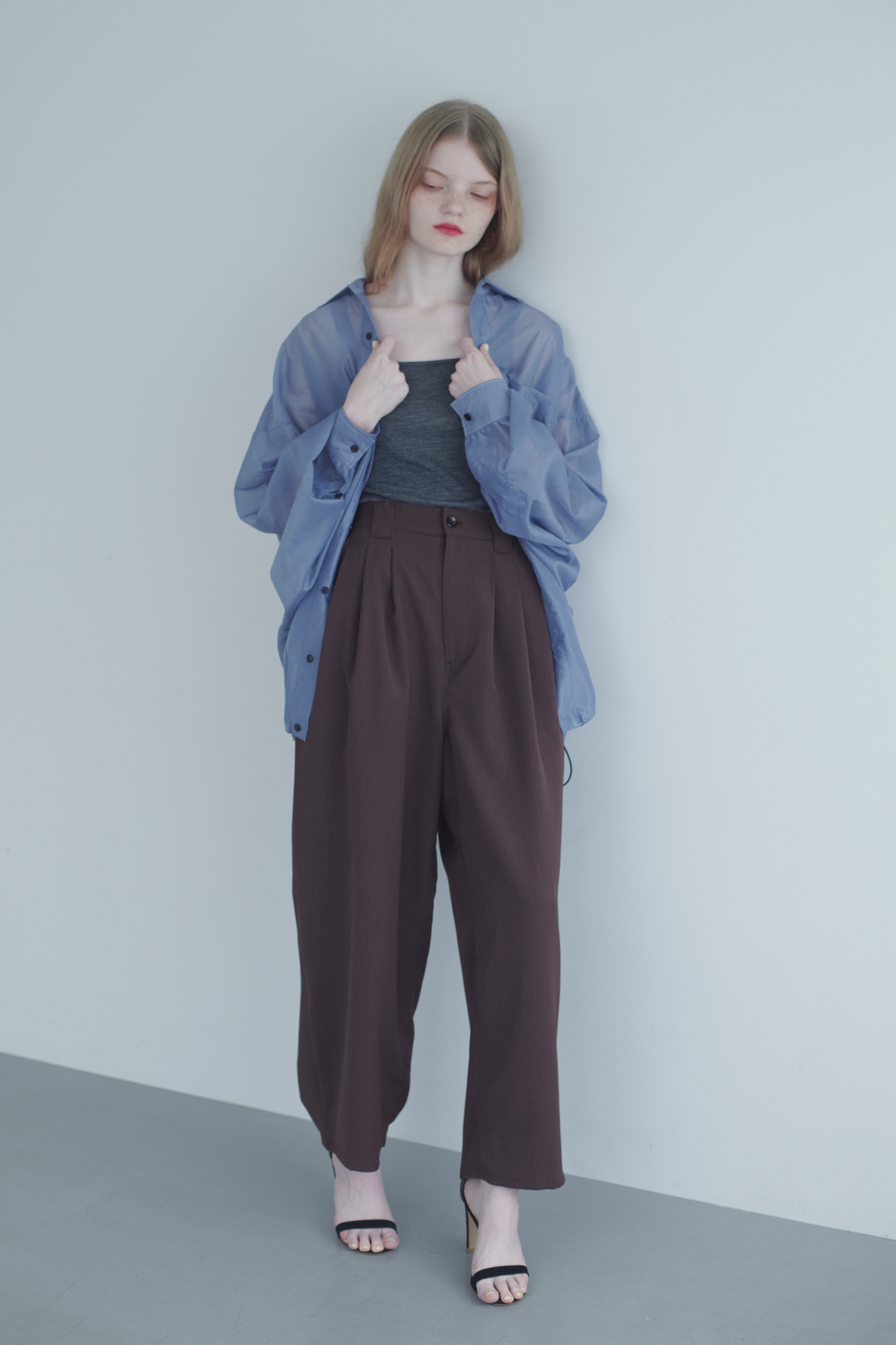 MANON　マニッシュな印象に仕上げたワイドテーパードパンツ