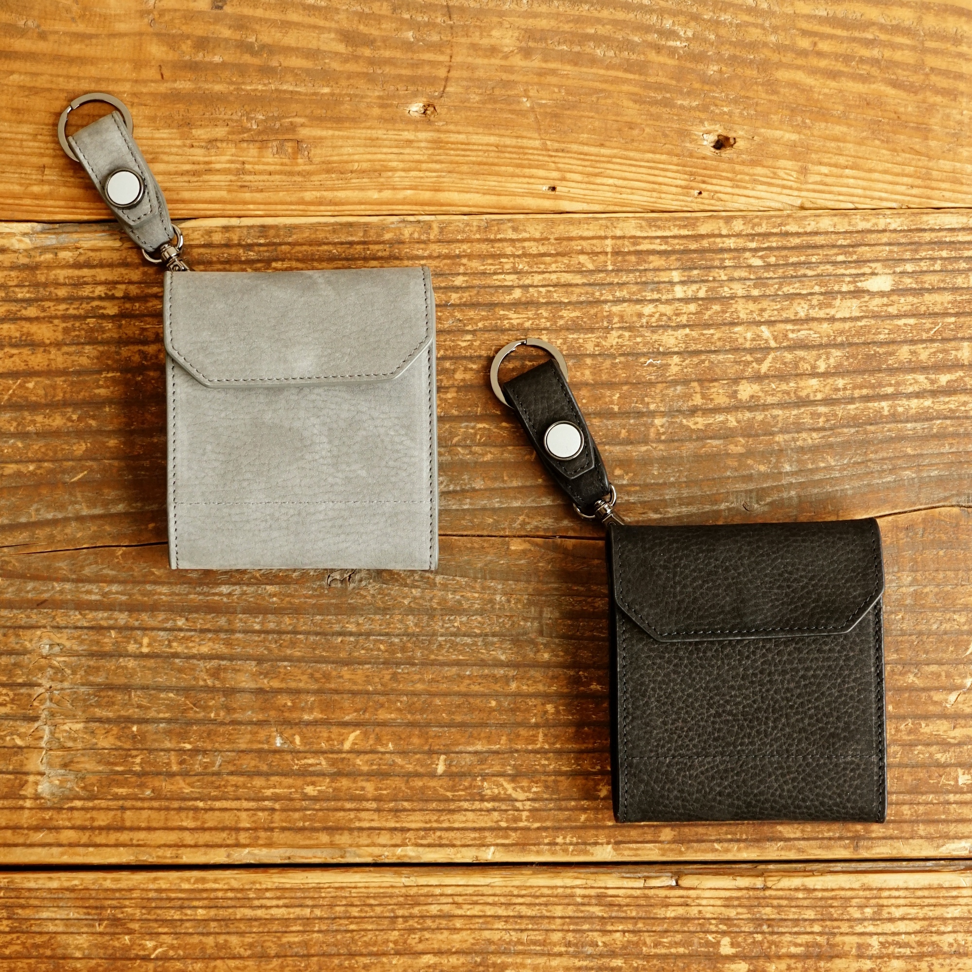 CIE　コインから紙幣までキチンと収納できるスリムウォレット